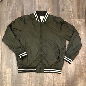 Army green H&M light weight men sweater